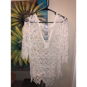 White Lace V-Neck Lace Shirt